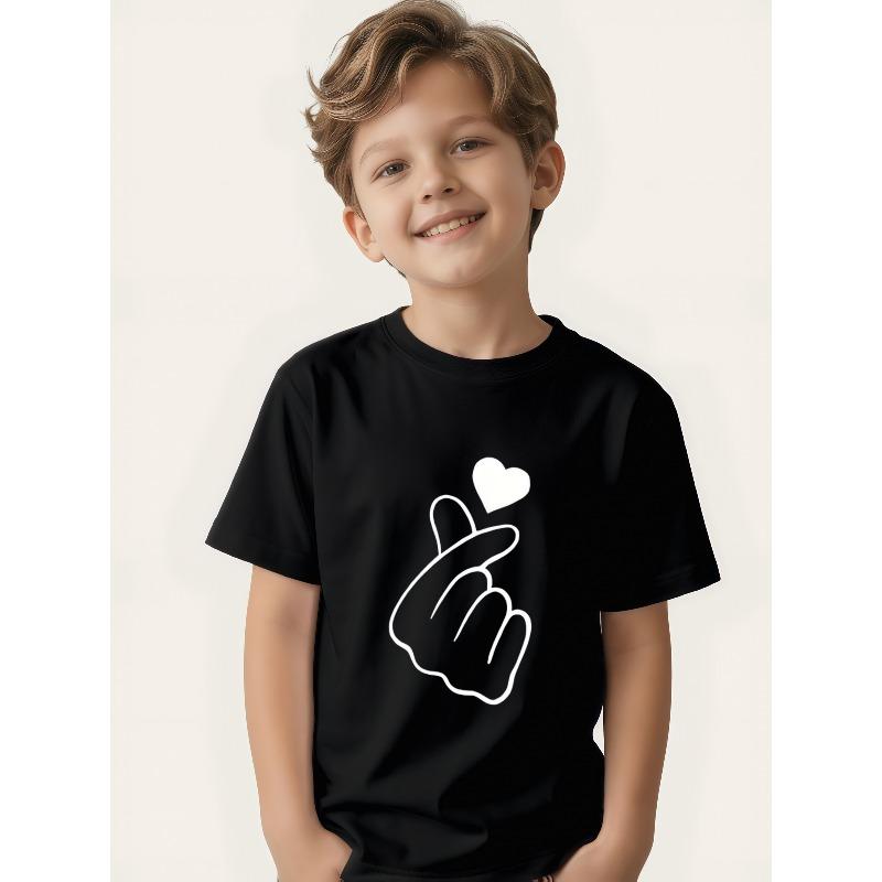 Boys Crewneck Short Sleeve Tee, Minimalist Line Heart Hand Print Cool Streetwear Summer Top 110 чёрный