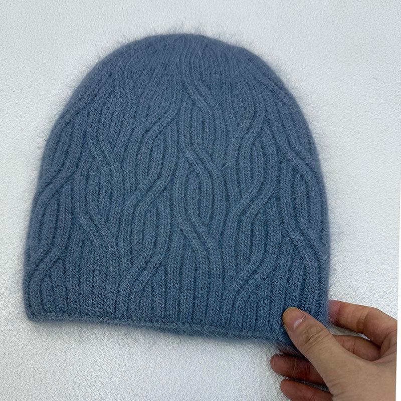 Autumn and winter new women's high-end knitted outdoor warm soft waxy plush knitted hat, solid color versatile stacking hat shows face