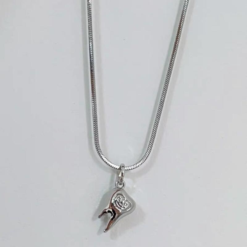 Adjustable Length Clavicle Chain Trendy Vintage Teeth Pendant Necklace Decor