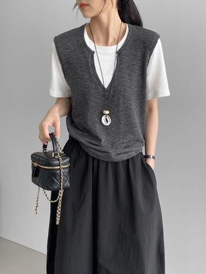 Korean Minimalist Color Block Knit Sweater - Women's Round Neck Two-Piece Style T-Shirt