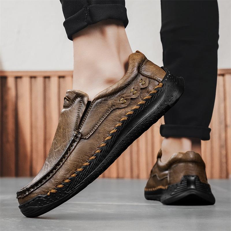 Men's Slip-on Retro Casual Shoes Large Size Handmade Genuine Leather Casual Boots  Suit Casual Wedding Shoes