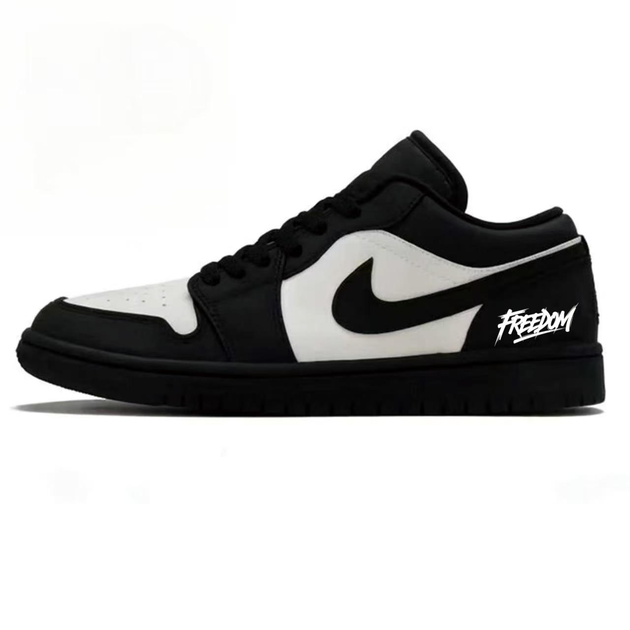 

Jordan Air Jordan 1 Ink Splatter, Text, Black Warrior Synthetic Leather Cushioning Abrasion Resistant Low top 553558-093(Team1803-) 40
