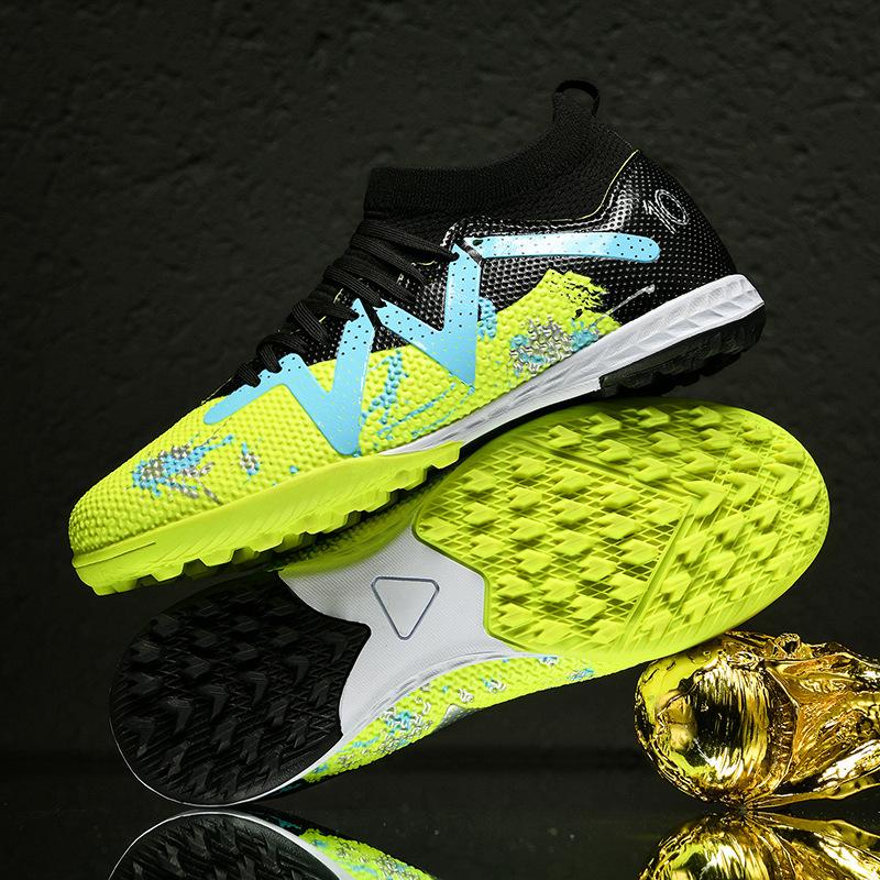 New Pink Football Shoes Long Nails Broken Nails Graffiti Men's Shoes Comprehensive Training Shoes Women's Sports Shoes Flying Woven Large Size