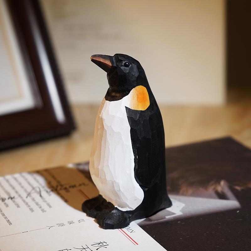 Císařský tučňák Ručně vyráběné dřevěné řezbářské ozdoby Roztomilé zvířecí miniaturní dekorace Kawaii figurka Dekorativní bytové doplňky