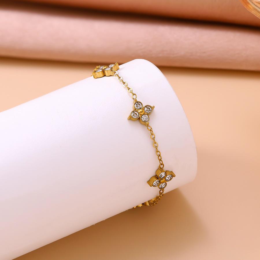 European & American Light Luxury Diamond-Inlaid Four-Leaf Clover Titanium Steel Bracelet for Women - High-End Versatile Hand Jewelry
