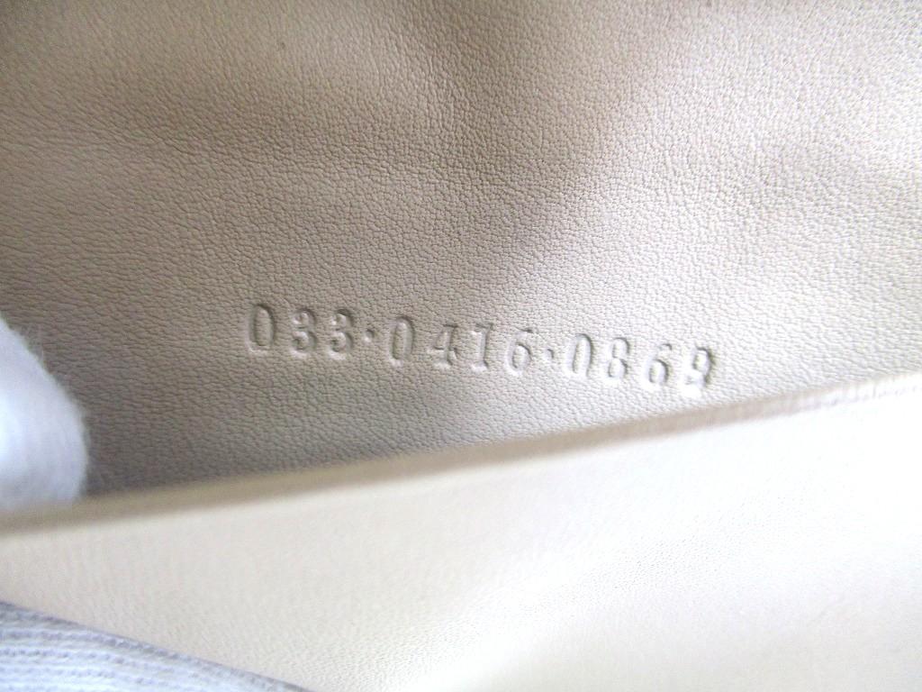 Authentic GUCCI Logo Plate Beige Leather 6 Pics Key Chain #b083  Open box