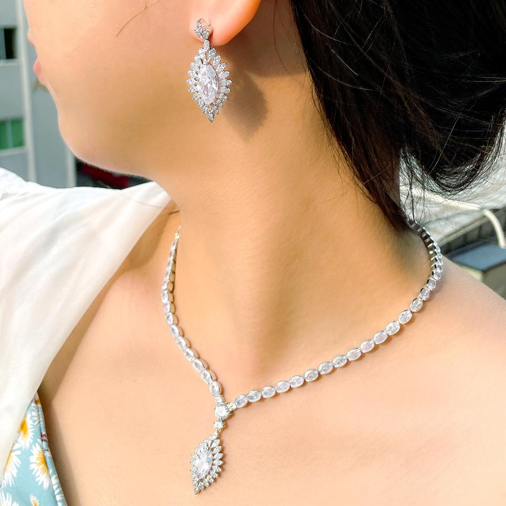 Versatile European & American Trendy Jewelry: AAA Zircon Earrings & Necklace Set for Wedding Dress Accessories
