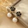 New French Able Luxury Glazed Camellia Imitation Pearl Earrings Women's Gifts Banquet Jewelry 2024