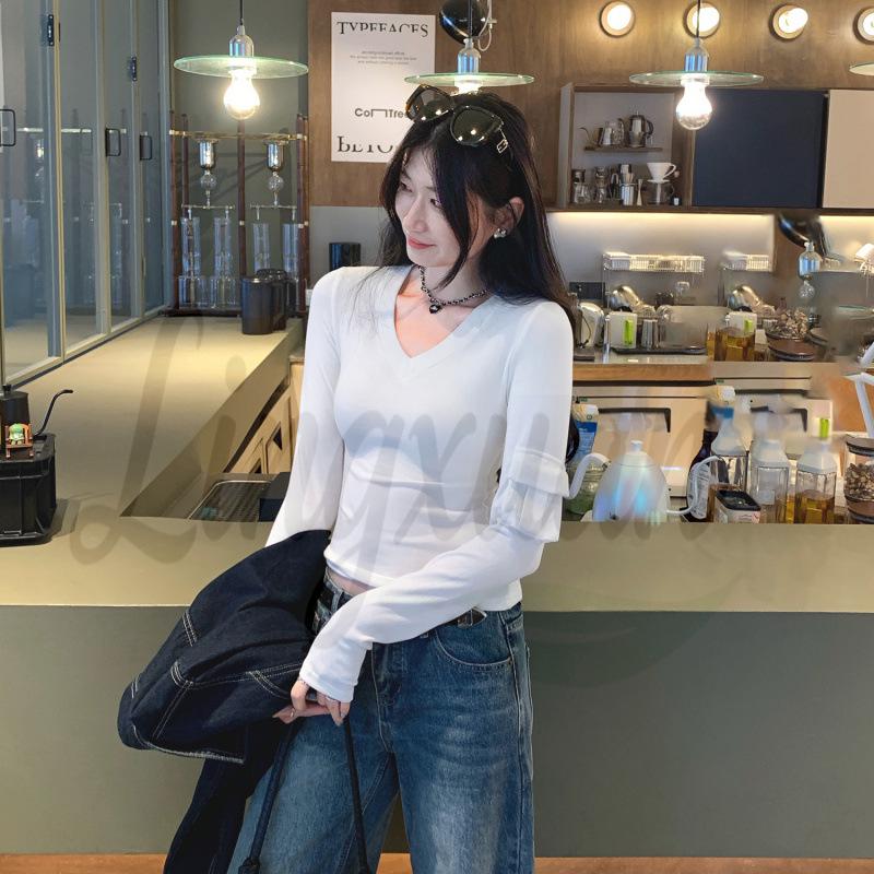 

Stunning V-Neck Base Layer T-Shirt for Women, Slim Fit, Short & Long Sleeve, Autumn/Winter 2026 New Style L білий