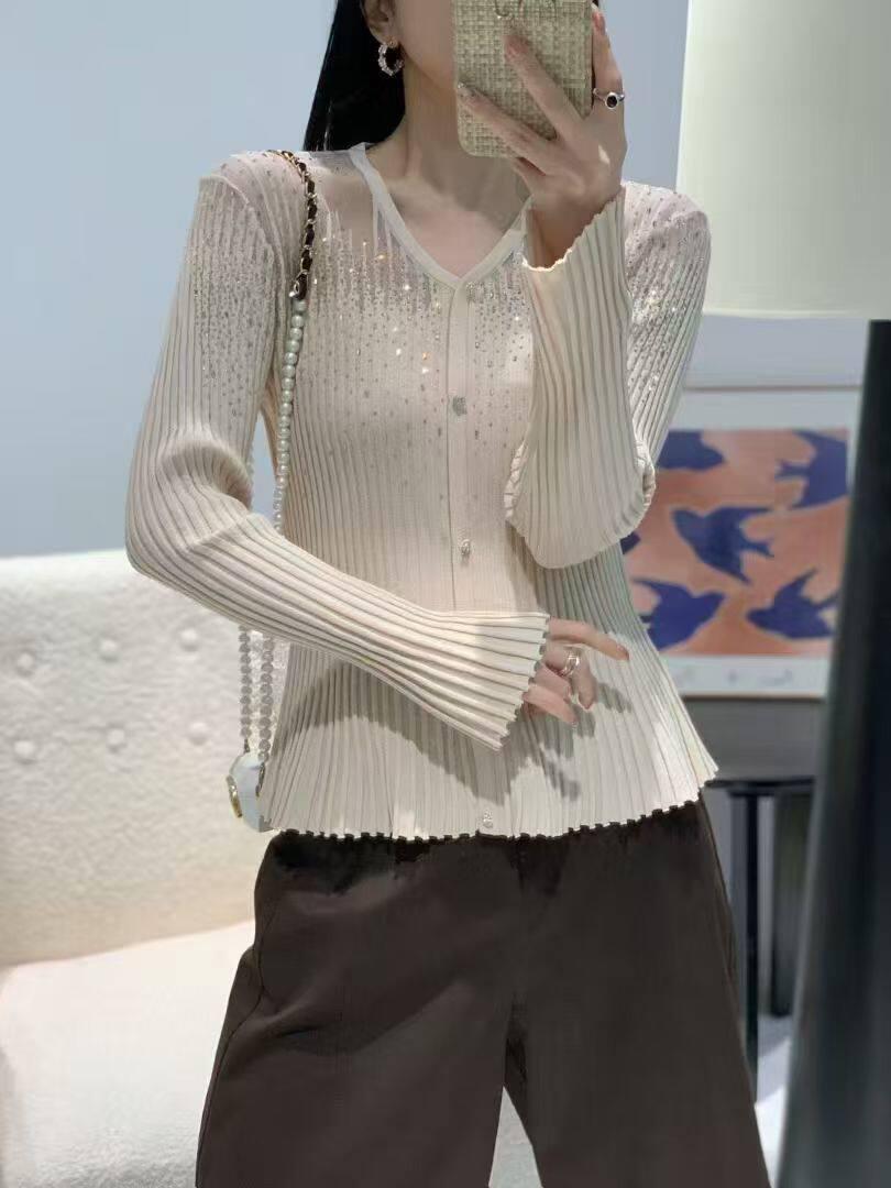 

Starlight V-Neck Knit Cardigan: Heavy-Duty Rhinestones, Slimming & Versatile Women s Layer Top One Size белый