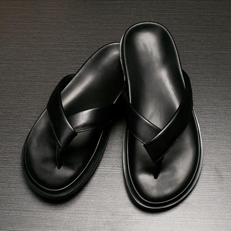 Moda 2025 Nuove Pantofole Piatte da Uomo di Design Antiscivolo Marca di Lusso Pelle Vera Scarpe da Passeggio Traspiranti Comode Pantofole da Interno/Esterno