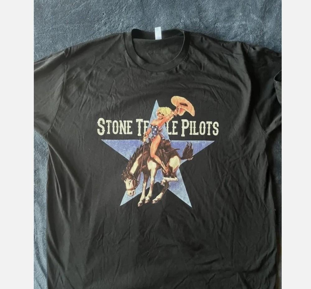 

Collection Stone Temple Pilots Tour Band Gift for Fan S to 5XL T-shirt Unisex T-Shirt XXXL
