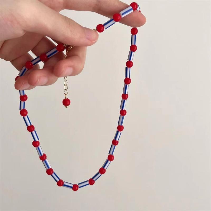 Strawberry Sweet Necklace Korean Handmade Beaded Rice Beads Sweet Cool Wind Clavicle Chain Fashion Jewelry