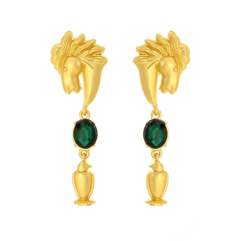 

Metal Horse Head Animal Glass Dangle Earrings for Women New Trend Simple Design Zircon Party Accessories DIGADAGU золотой