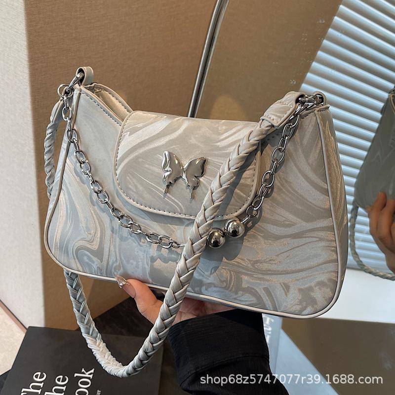 Fashion Chain Bag Women's 2025 New Korean Version Niche Design Commuter Bag Fashion Texture Butterfly Underarm Women's Bag