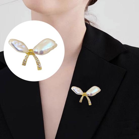 Women Brooch Imitation Pearls Bow Shape Anti-Wear Lapel Pin Scarves Shawls Bags Badge Fashion