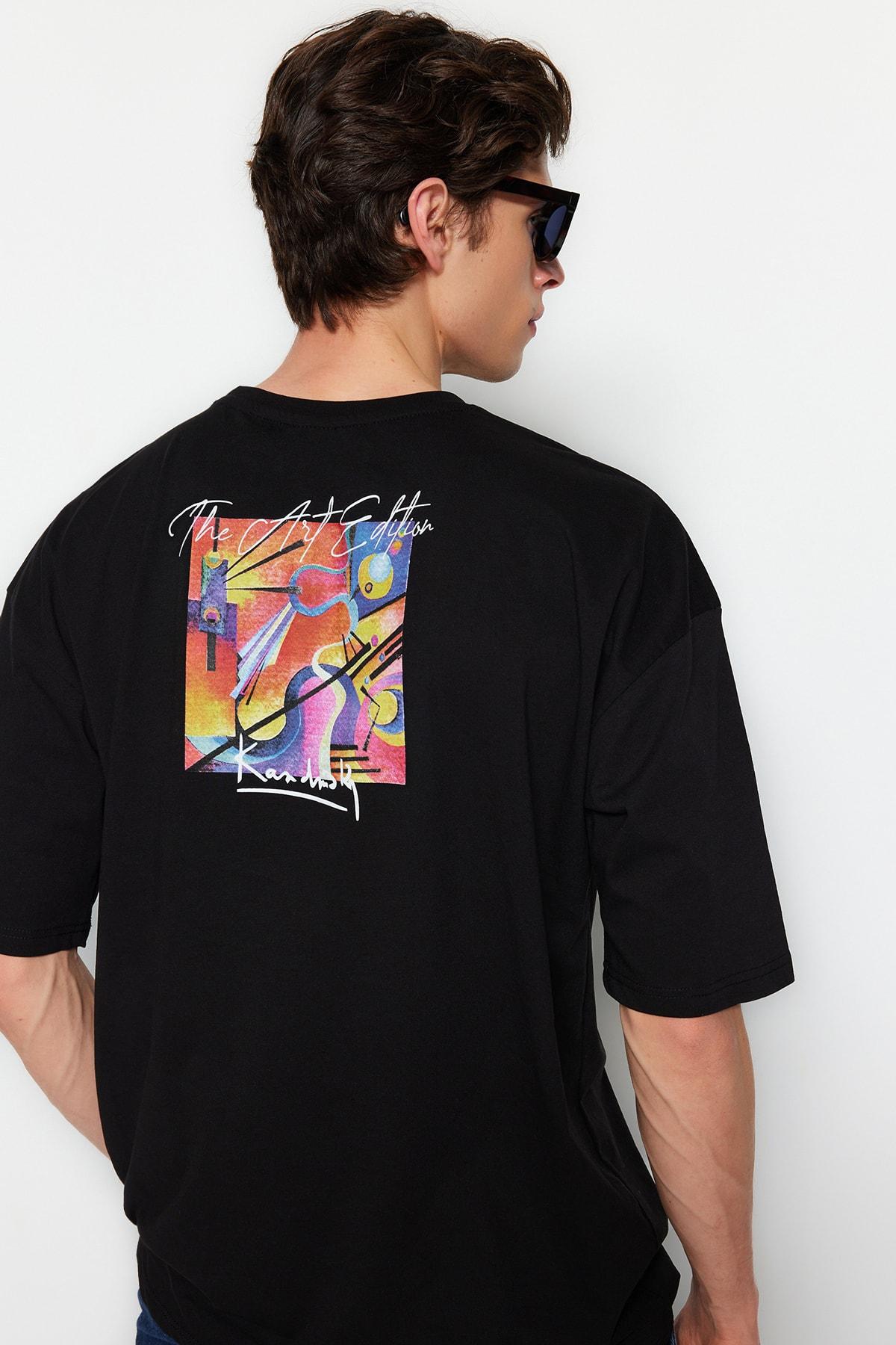 

T-Shirt - Black - Oversize