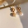 (14K) (Silver 92.5) Keder Twisted Pearl Earrings