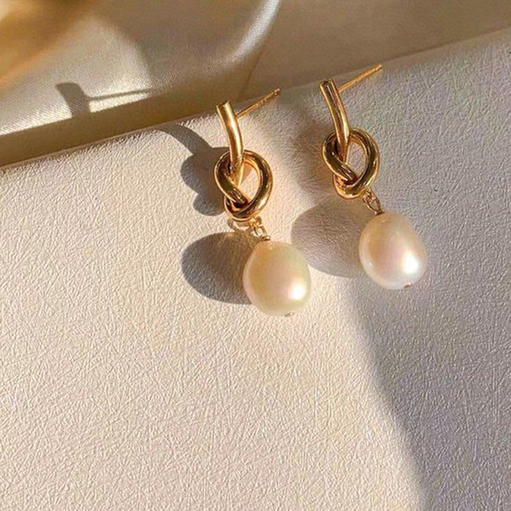 (14K) (Silver 92.5) Keder Twisted Pearl Earrings