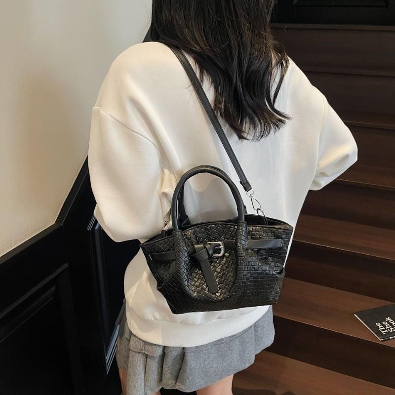 IELGY Ladies Messenger Bag Fashion Simple Woven Portable