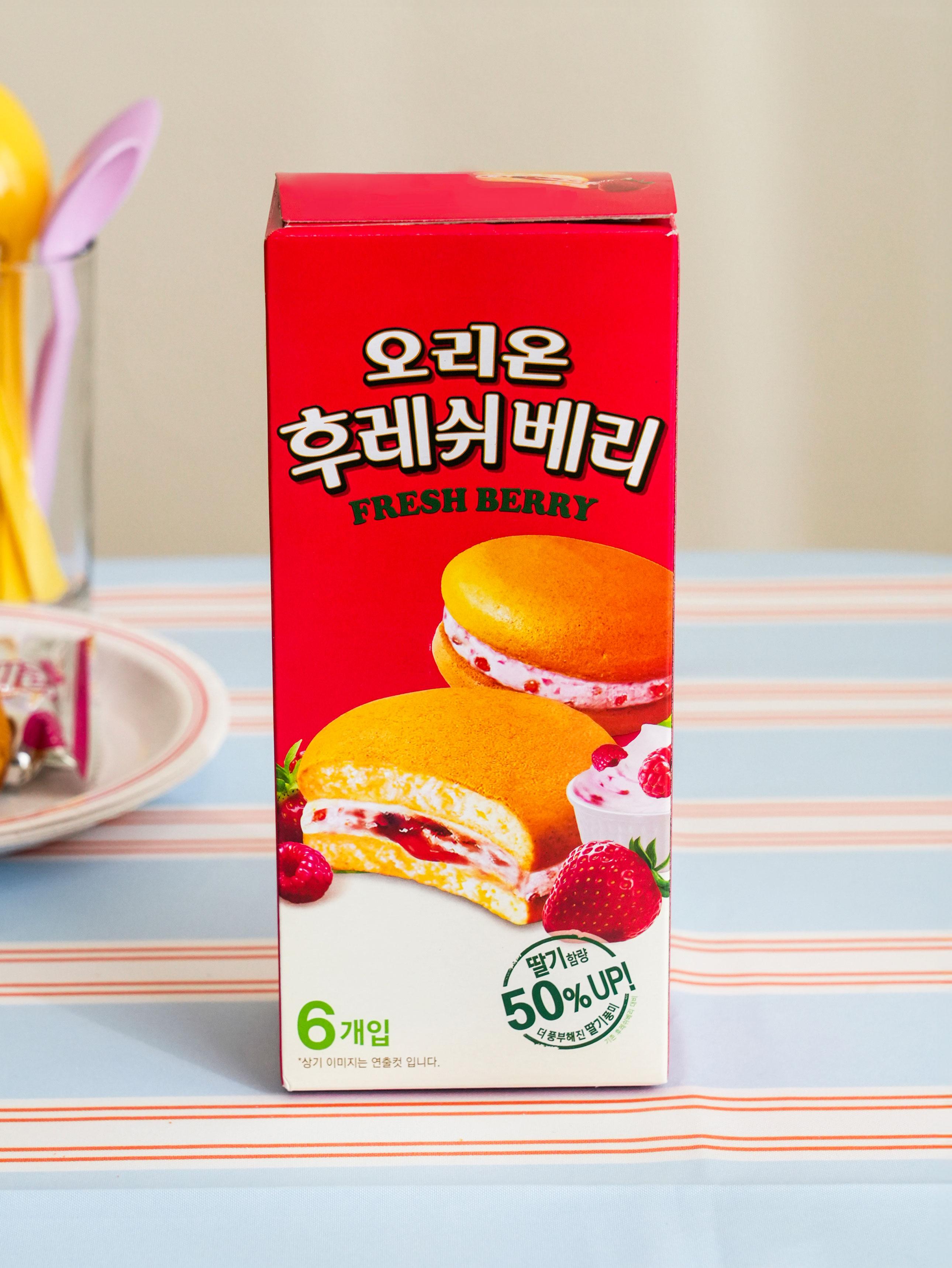 Orion Fresh Berry Soft Cream Cake Snack 168g 1ea