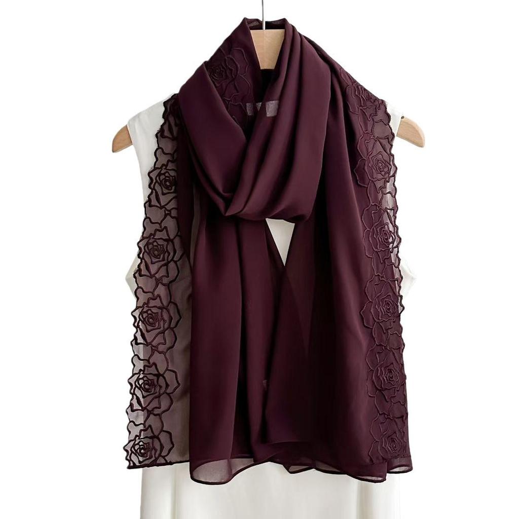 Sciarpa da Donna in Chiffon Monocolore con Grande Ricamo Floreale – Versatile Sciarpa di Seta & Protezione Solare