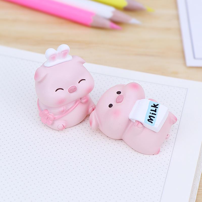 Mini Pig Car and Desktop Decoration - Creative Ornaments for Office and Car Interiors