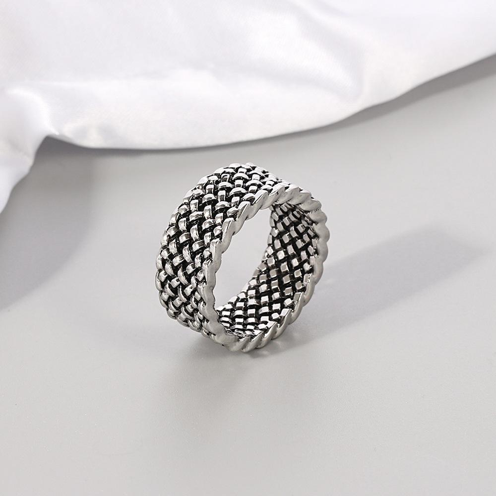 European and American Braided Rings, White K and Black, Trendy Men's Domineering Round Mesh Braided Ring