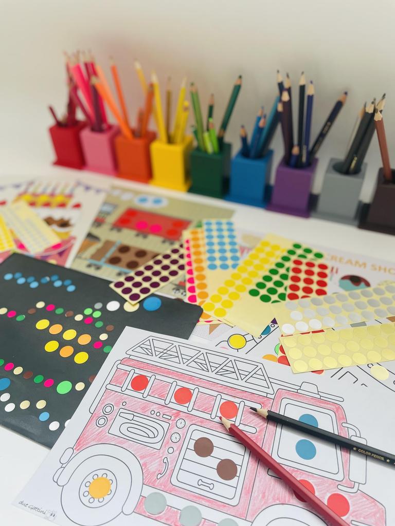 Due Gattini Montessori Sticker and Coloring Book 100 Large Ages Improves Concentration Fine Motor Educational Designed by a Montessori Qualified