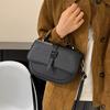 Retro Solid Color Saddle Bag High Quality Leather Shoulder Bags for Women 2026 New Simple Ladies Crossbody Bag Designer Handbags