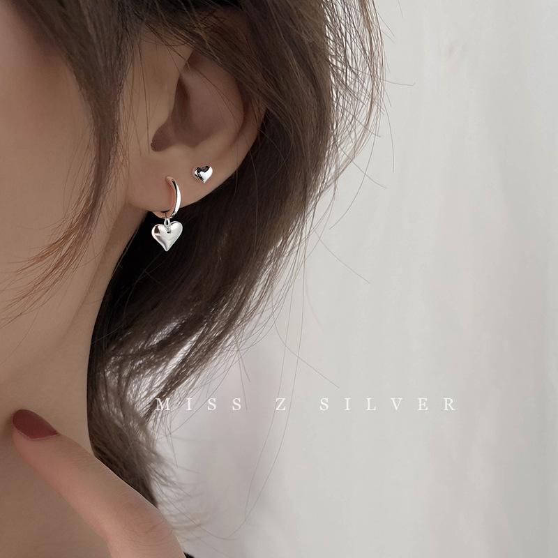 Asymmetrical Heart-Shaped Needle Earrings for Women: Retro Sweet Hollow Studs & Ear Cuffs