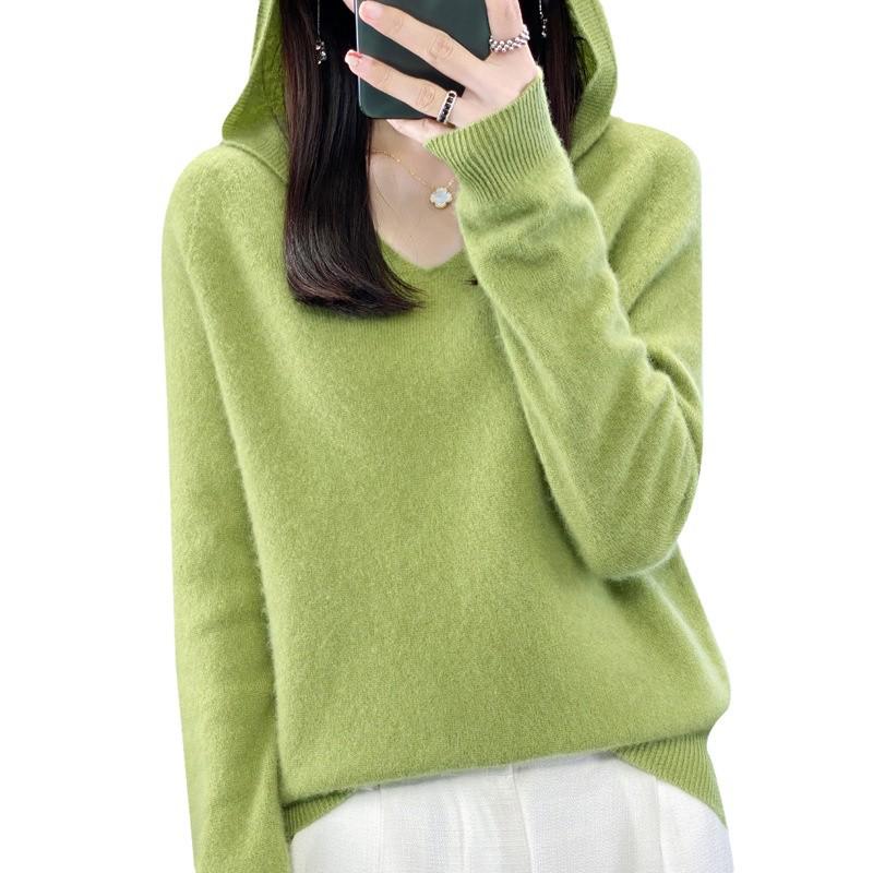 Women's 100% Wool Hooded Sweater: Autumn/Winter Knit, Loose, Soft, Trendy.