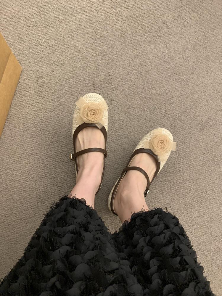 

Retro breathable woven Mary Jane shoes women s 2025 new light mouth bow with flower inner height increase single shoes 35