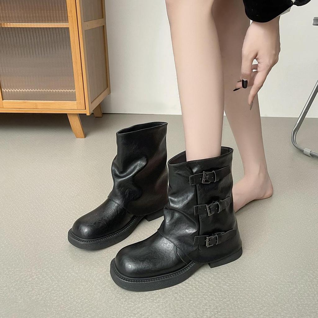 Women's Short Boots - 2025 Autumn/Winter Style: Buckle, Ruched, Thick Sole, Round Toe, Retro, Versatile, Stacked Design.