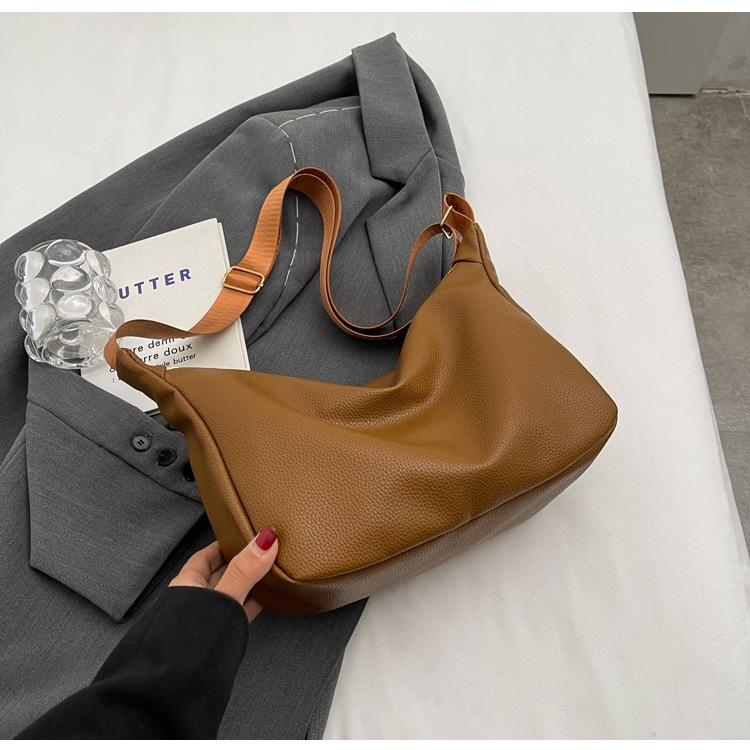 Popular bag women's new soft wide shoulder strap messenger bag textured shoulder tote bag