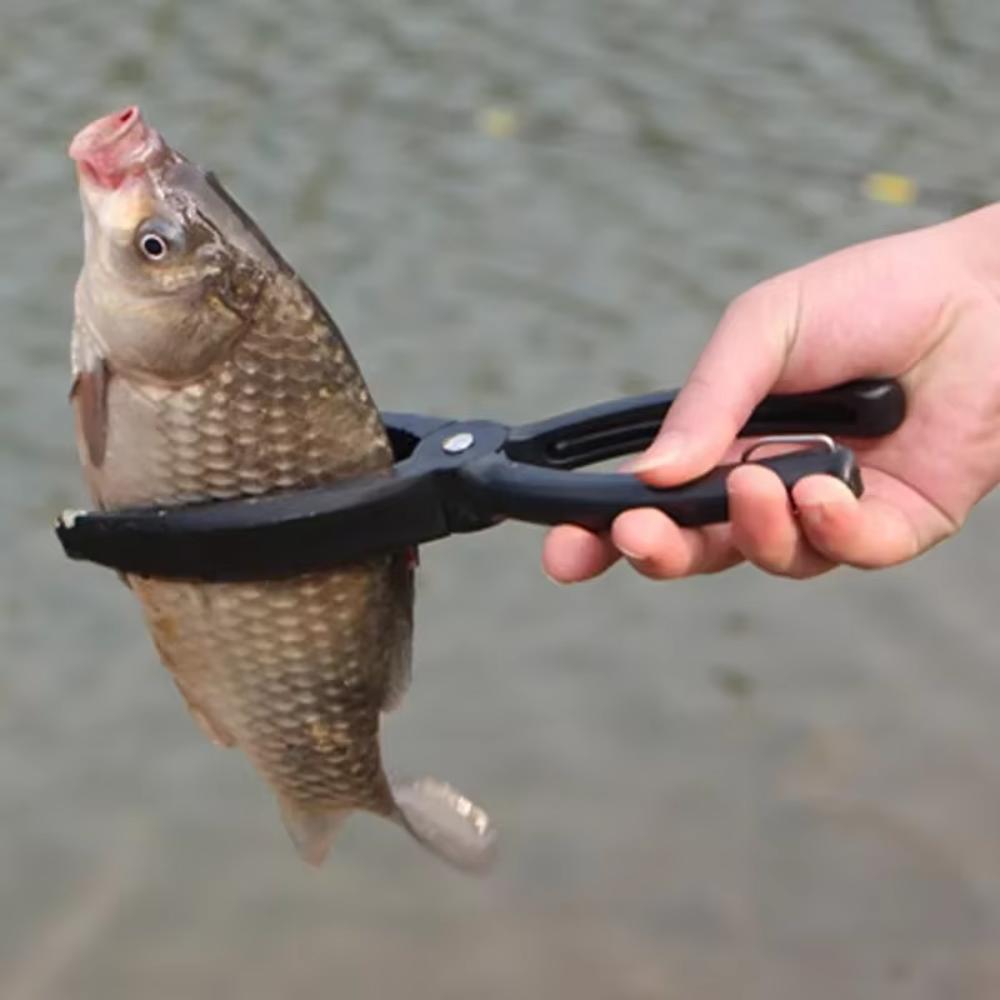 Non-slip Fishing Lip Grip Tool Plier Supplies Fish Controller New Plastic Clamp  Fishing