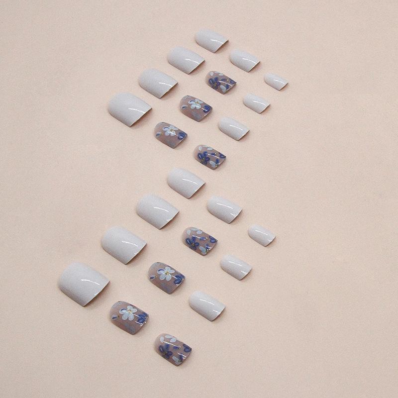 Short European Square Blue Retro Flower Nail Art European And American Style Wearing Nail Art Piece