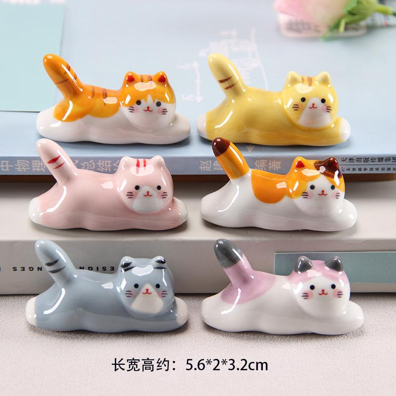 Japanese Style Underglaze Ceramic Cute Cat Chopstick Holder Tableware Restaurant Simple Oval Spoon Bracket Utensil for Kitchen