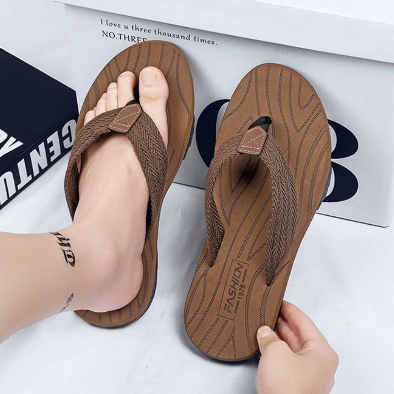 Men's Summer Outdoor Stylish Trendy Thong Flip Flops Unique Thick Sole Non-Slip Wear-Resistant Casual Beach Sandals