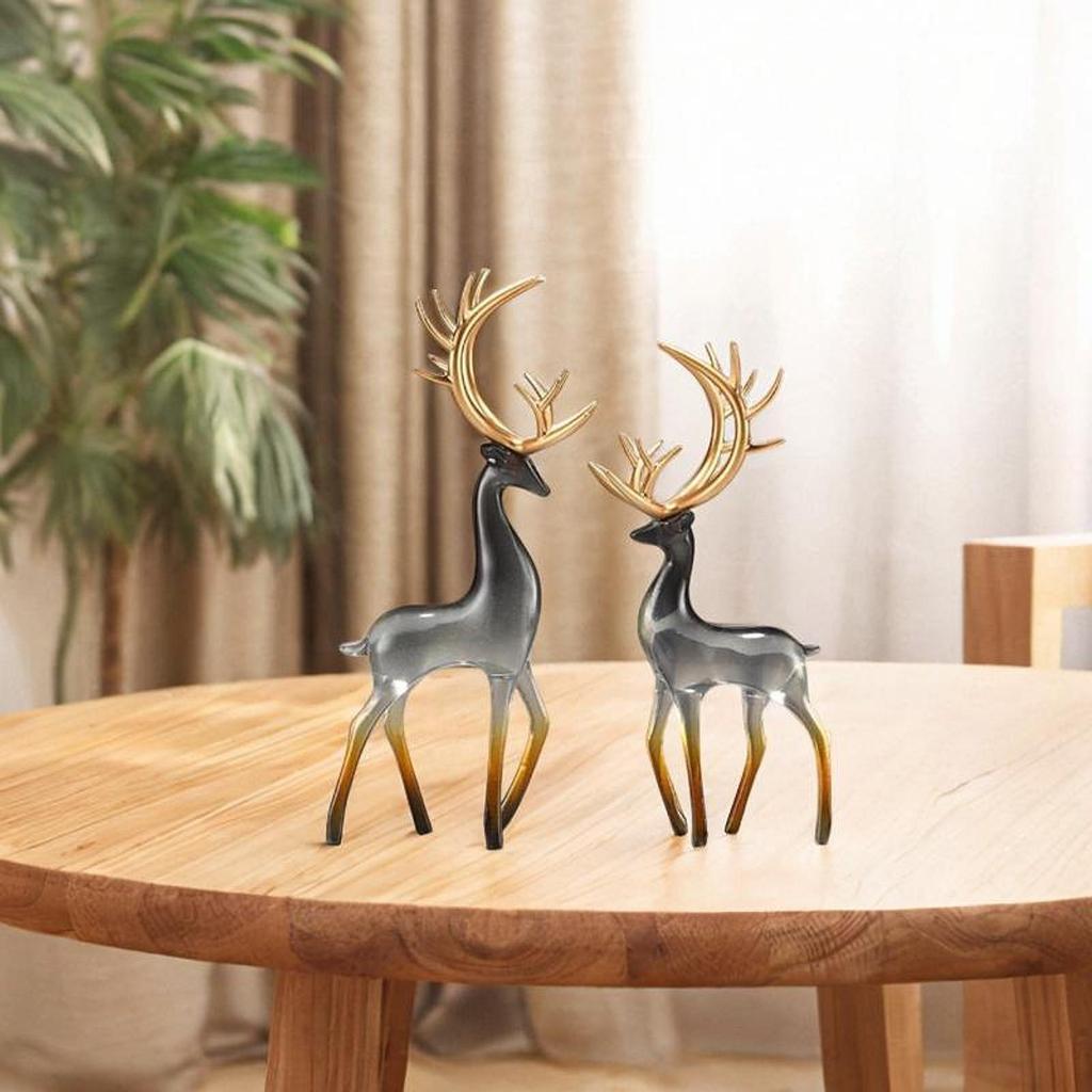 2 Decorative Deer Figurines Desk Ornaments Crafts Lifelike Reindeer Statues for Halloween Bookshelf