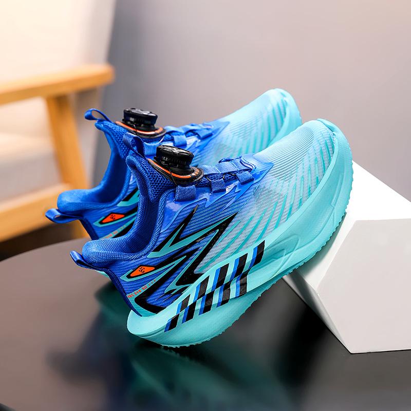 Boys' Lightweight Summer Mesh Running Shoes for School-Age Children
