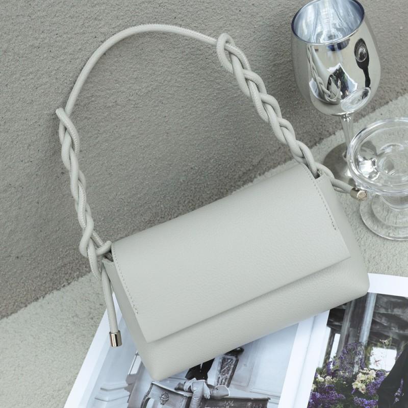 

Fashionable Versatile Leather Small Square Bag With High-end Feel Top Layer Cowhide Natural Flip Single Shoulder Crossbody 20x8x11cm светло-серый
