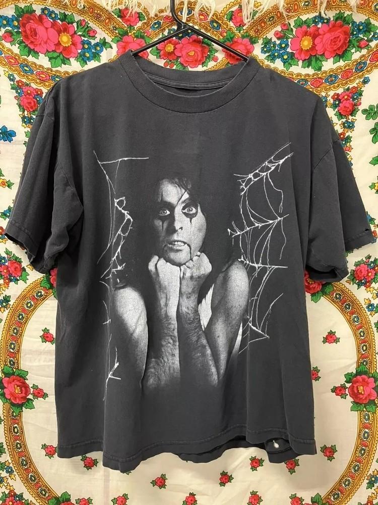Vintage Alice Cooper Rock N Roll Carnival Tour short sleeve black shirt Unisex T-Shirt M