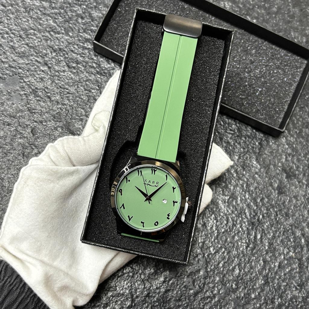 New Stylish Elegant Unisex Quartz Watch Stainless Steel Alloy Dial Silicone Magnetic Strap 3Atm Waterproof Sport Watch