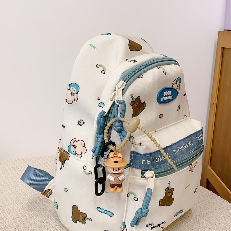 Japansk Söt Lättvikt Nisch Söt Ryggsäck: Flickaktig skolväska med dubbla axelremmar och stor kapacitet