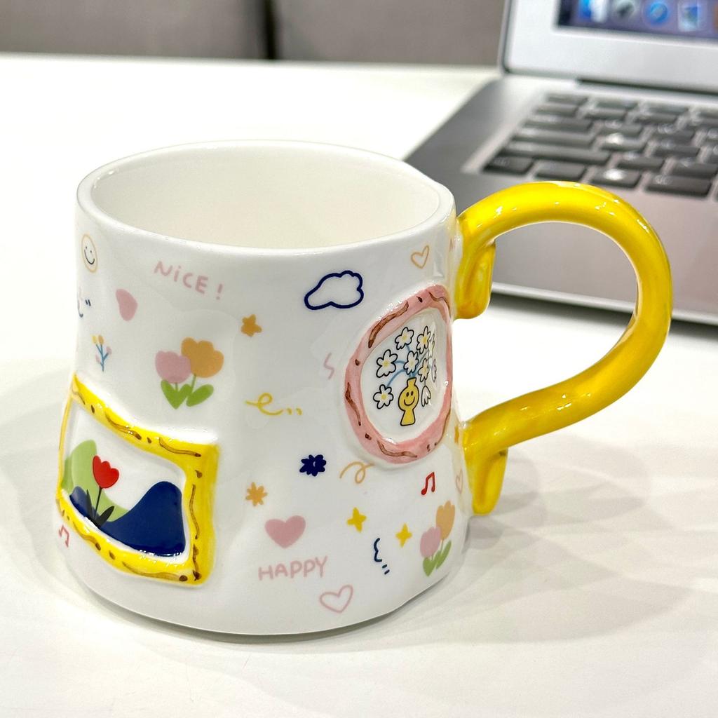 Tazza da caffè in ceramica a forma di cuore da cartone animato