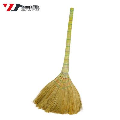 Scopa per la pulizia con manico in legno piccolo Yi Jia di Zhang
