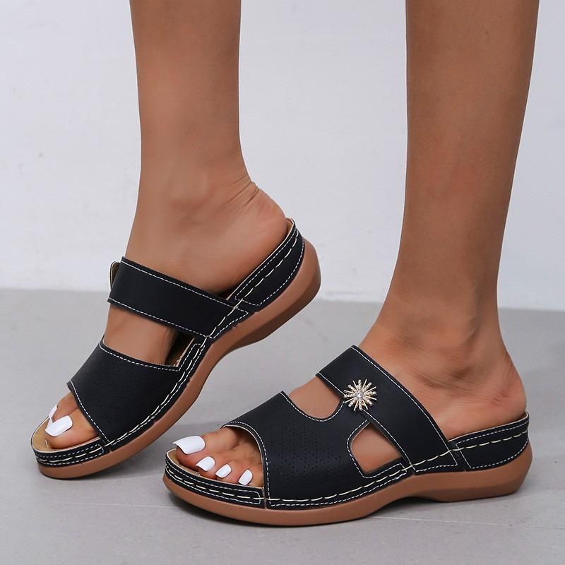 Summer Large-sized Women's Shoes Fish-mouthed Slippers and Women's Thick-soled Perforated Cooling Slippers