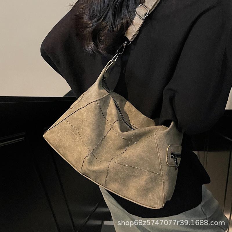 Retro Matte Large-capacity Messenger Bag Women's 2025 New Casual Versatile Pillow Bag Commuter Shoulder Bag Bag