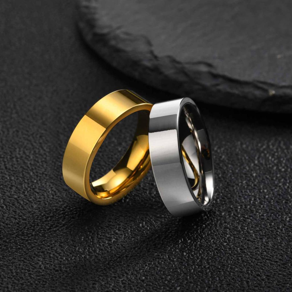 Anello Semplice Placcato Oro 18K Acciaio Inossidabile Liscio Anello di Fidanzamento Matrimonio per Coppia Impermeabile Gioiello per Dita Regalo per Uomini Donne